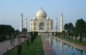 mahal.jpg (23223 bytes)